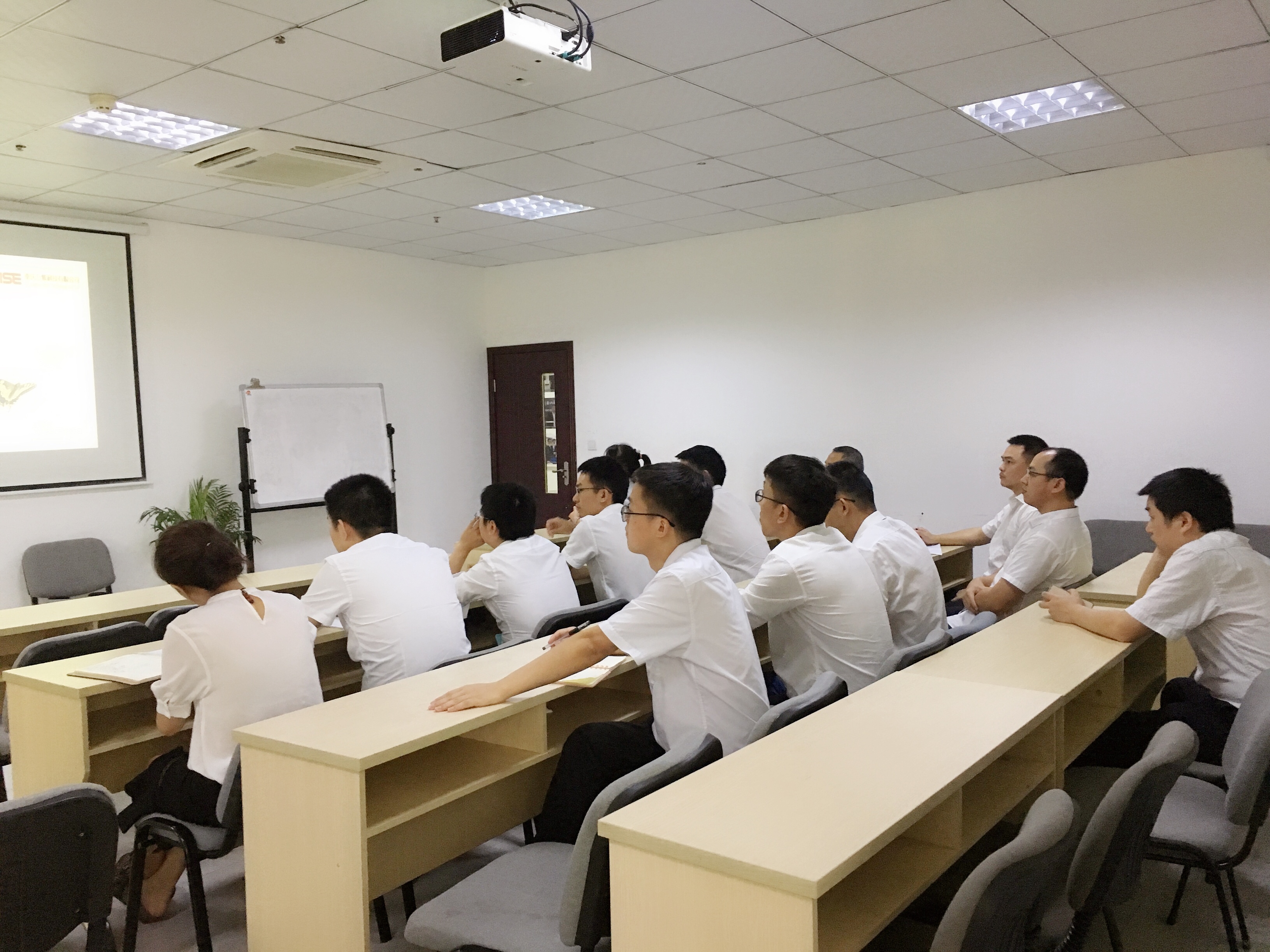 万U技—走q西q技培训Creo6.0